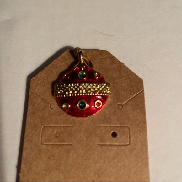 Charm for bracelet or necklace.  Christmas ornament in Red, Green and Gold - Picture 6 of 7